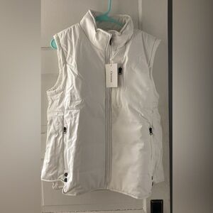 Women’s white puffer jacket